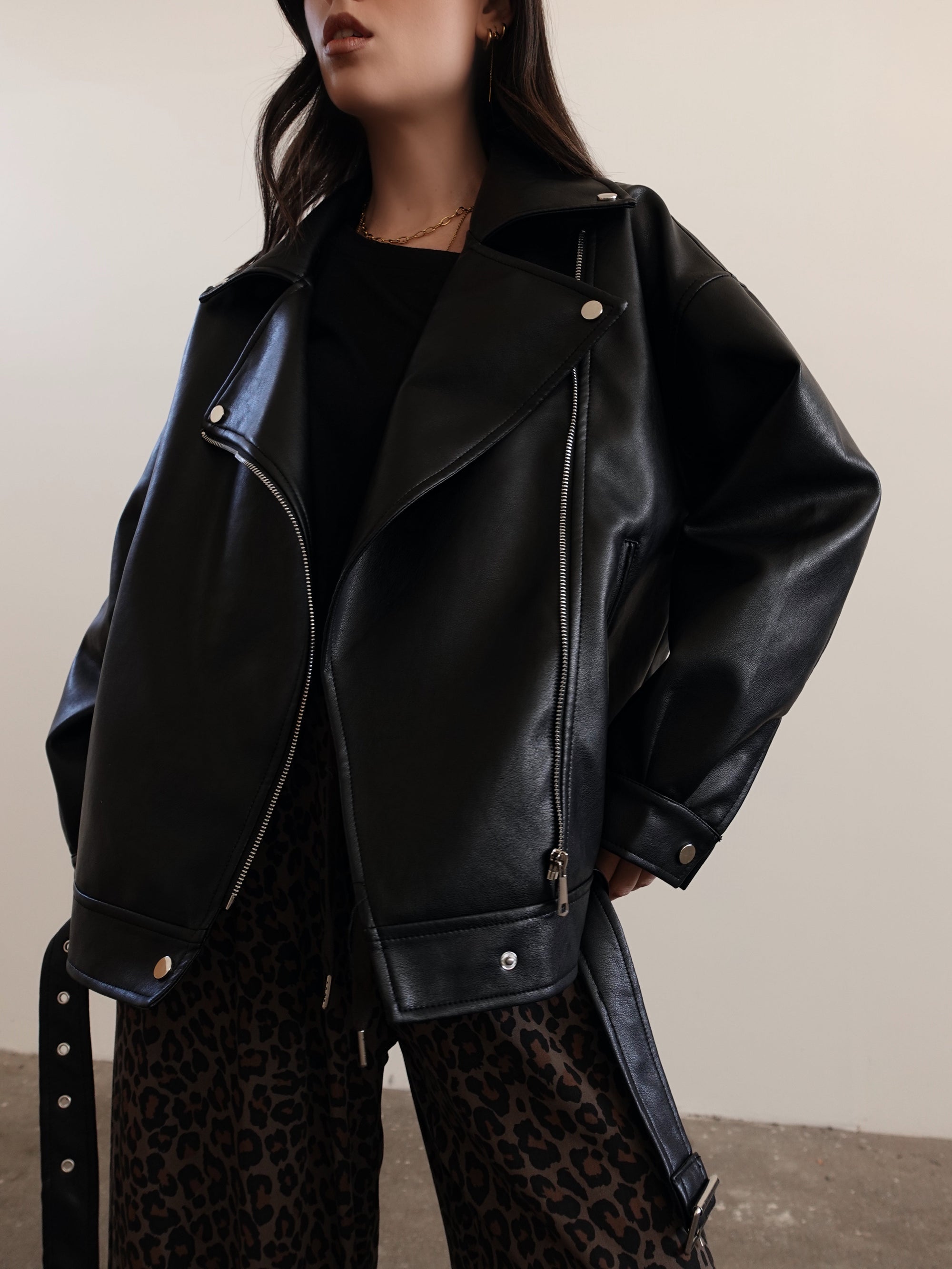 CHIODO OVER IN ECOPELLE NEW - NERO 01332
