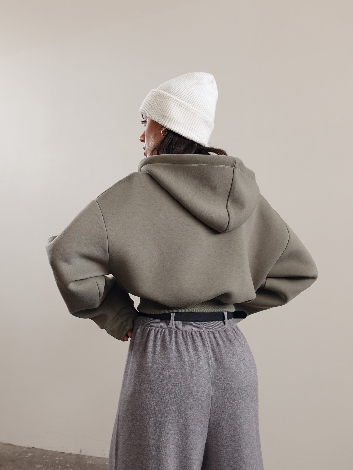 FELPA CROP CON CAPPUCCIO - VERDE 1905