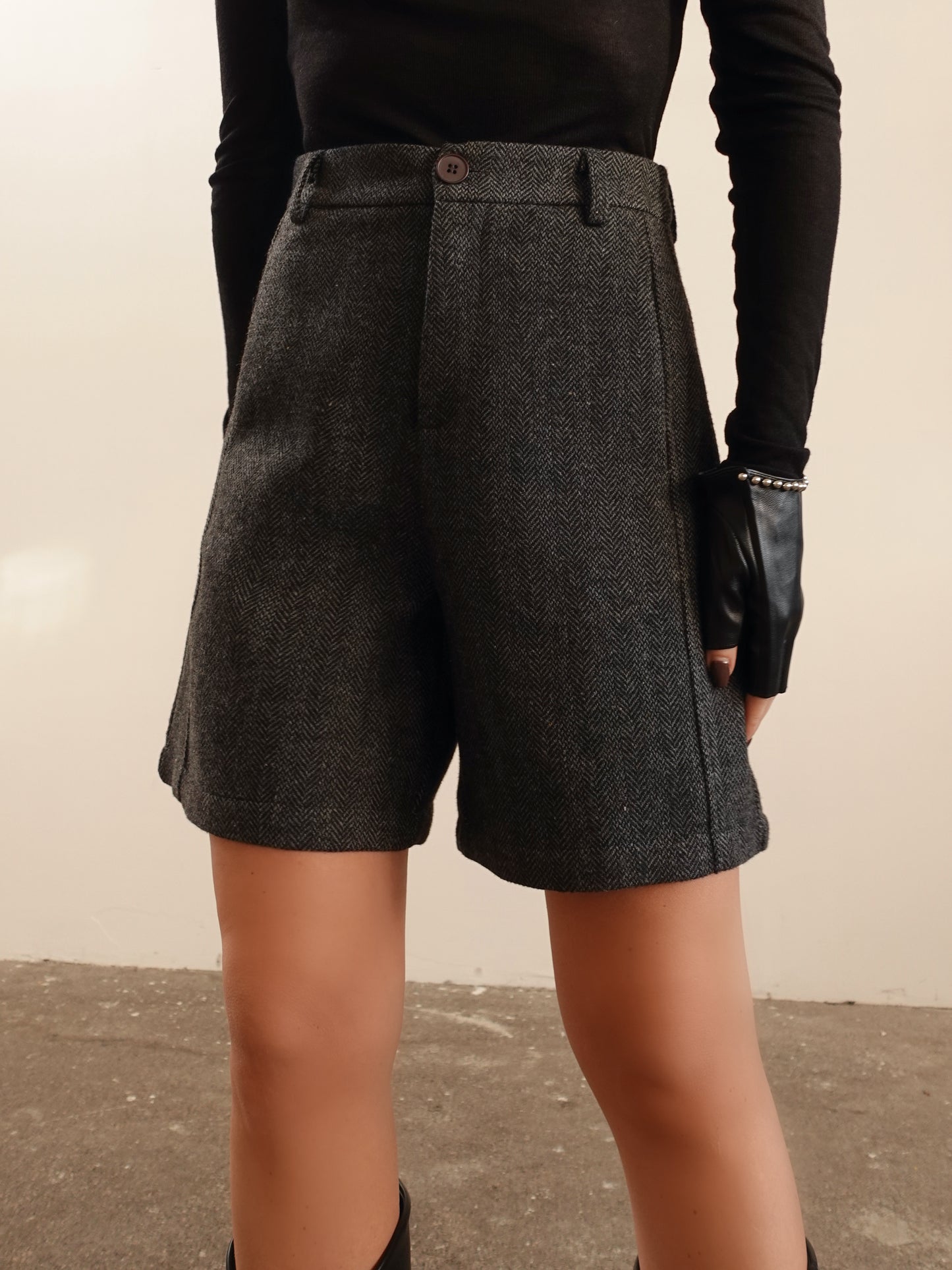 BERMUDA SPIGATO IN LANA - GRIGIO SCURO 8481