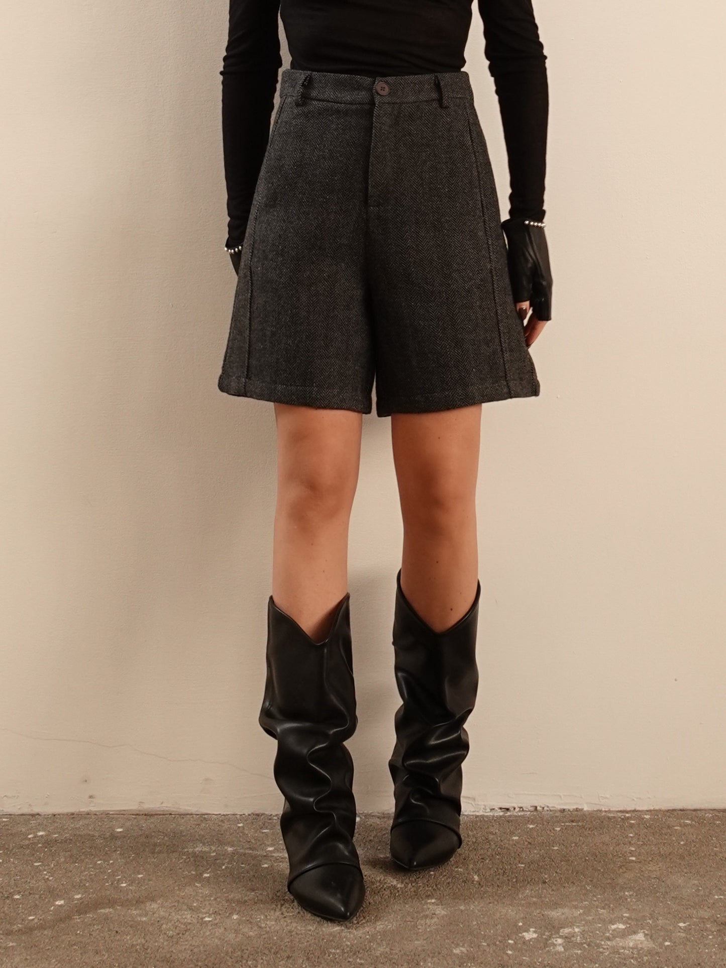 BERMUDA SPIGATO IN LANA - GRIGIO SCURO 8481