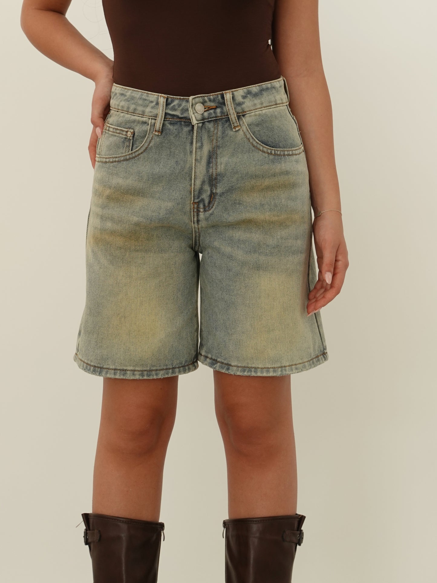 BERMUDA IN DENIM SABBIATO MI2630