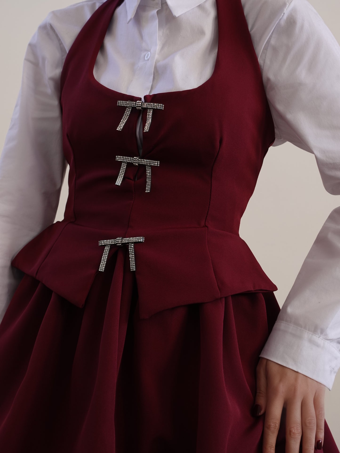 VESTITINO CON APPLICAZIONI IN STRASS - BORGOGNA 25739