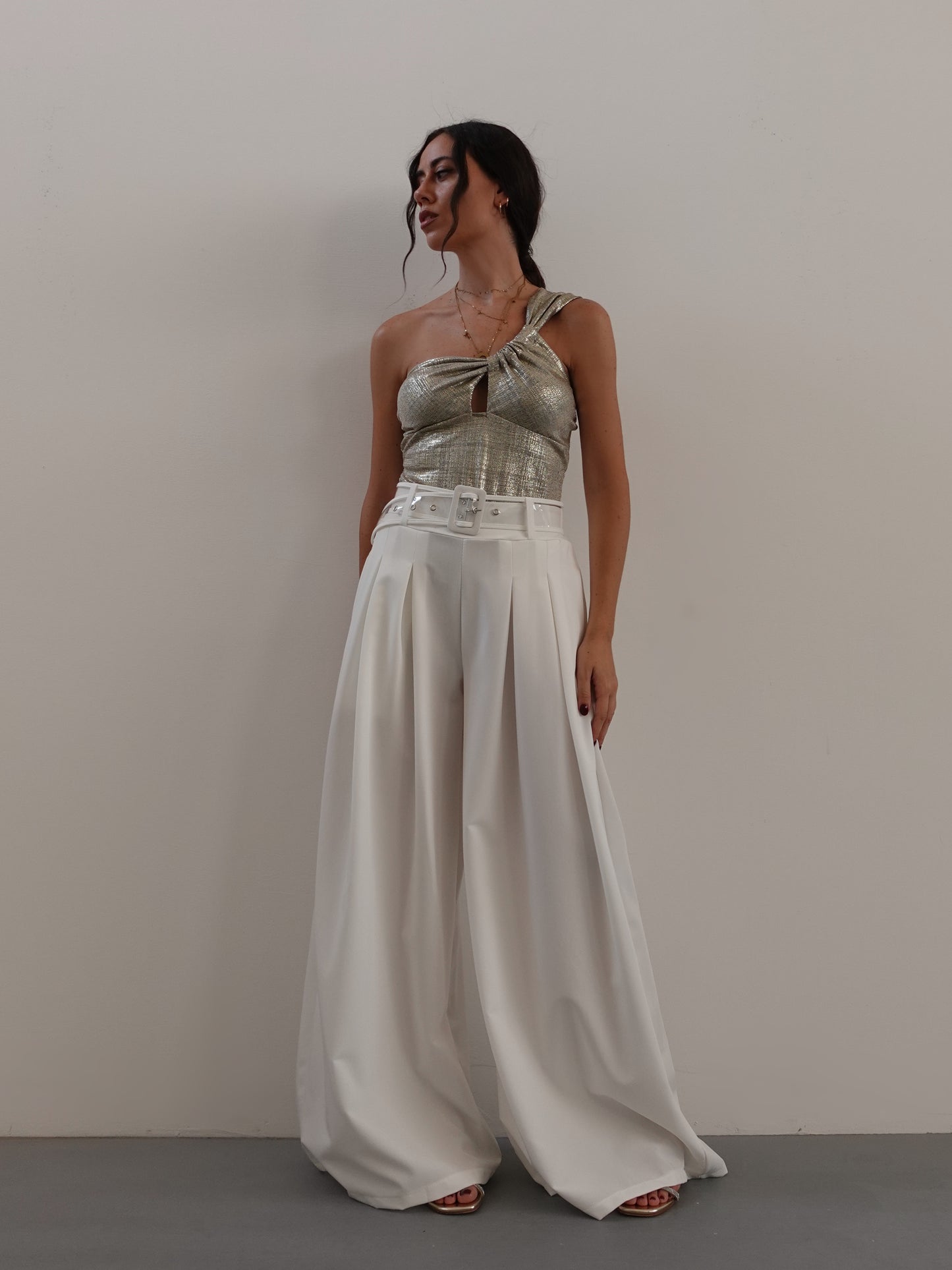 PANTALONI GAMBA AMPIA CON CINTURA - BIANCO 246001