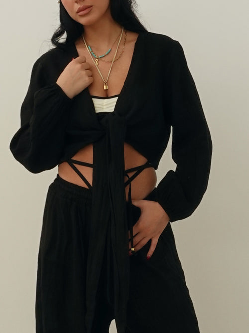 BLUSA CROP CON NODO 100% LINO - NERO 8767