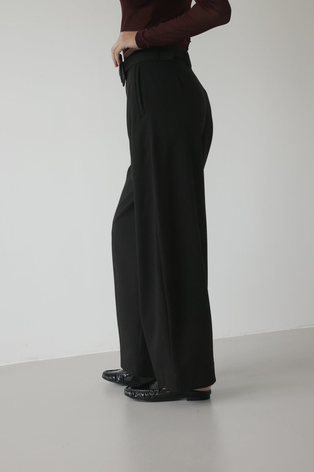 PANTALONI BALLOON CON CINTURINO - NERO 16661