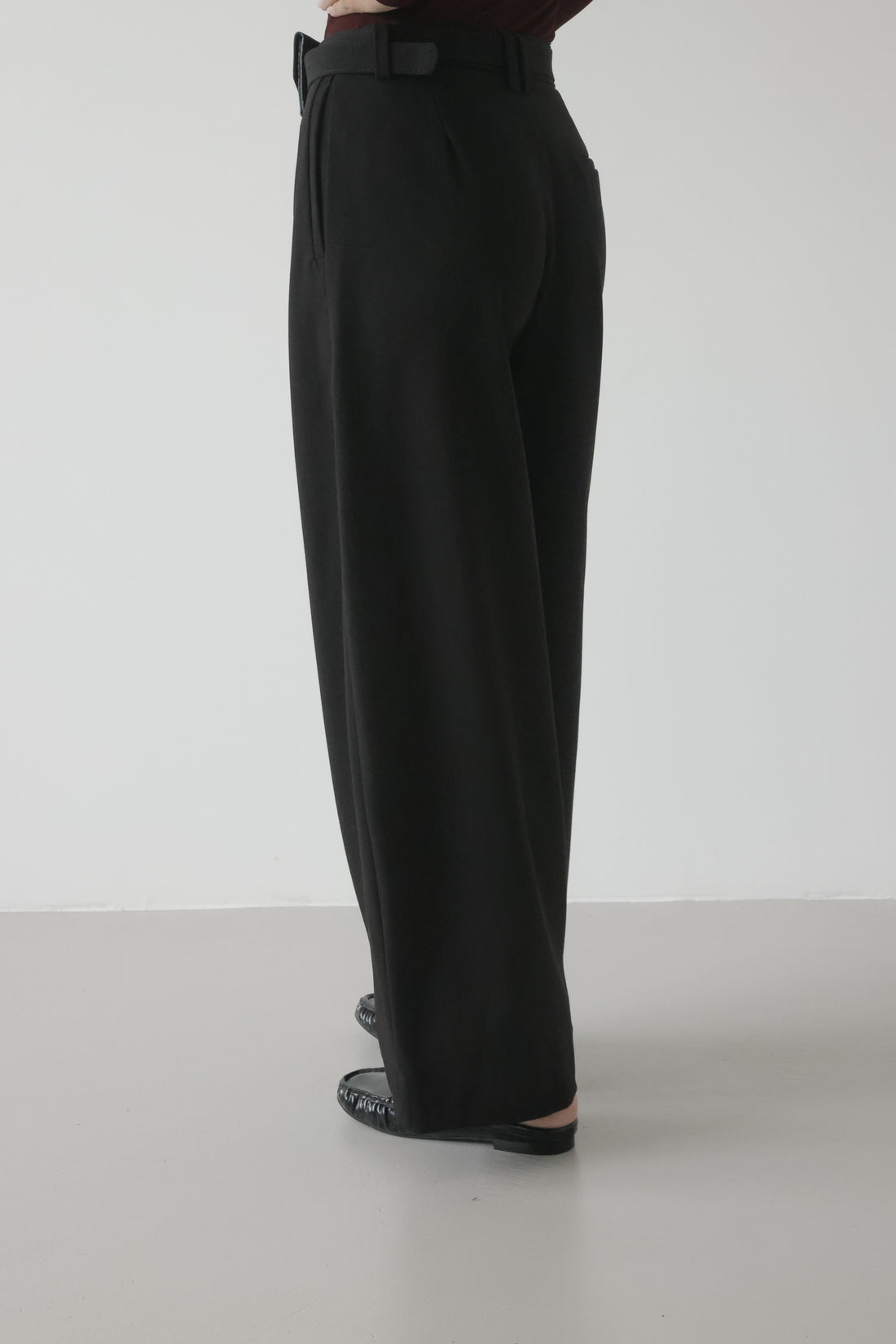 PANTALONI BALLOON CON CINTURINO - NERO 16661