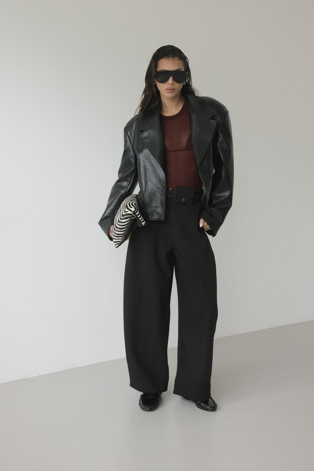 GIACCA IN ECOPELLE FLORENCE CON SPALLINE - NERO HAR023