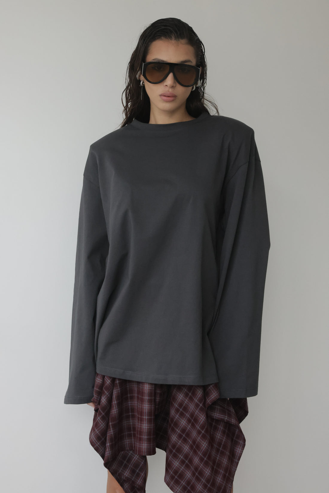 LONG SLEEVE CON SPALLINE E SPACCHI LATERALI - PIOMBO