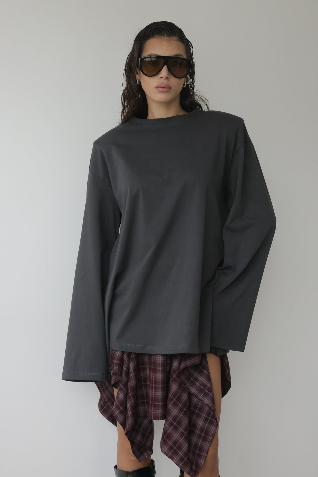 LONG SLEEVE CON SPALLINE E SPACCHI LATERALI - PIOMBO