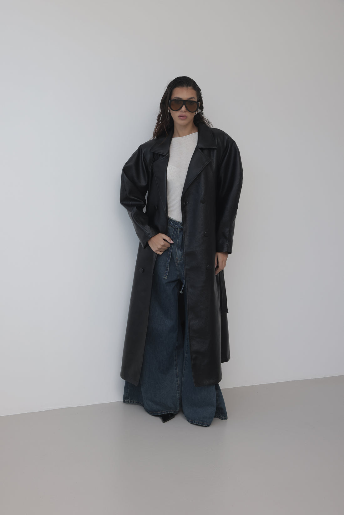 TRENCH LUNGO IN ECOPELLE CON MANICA BALLOON - NERO 9025
