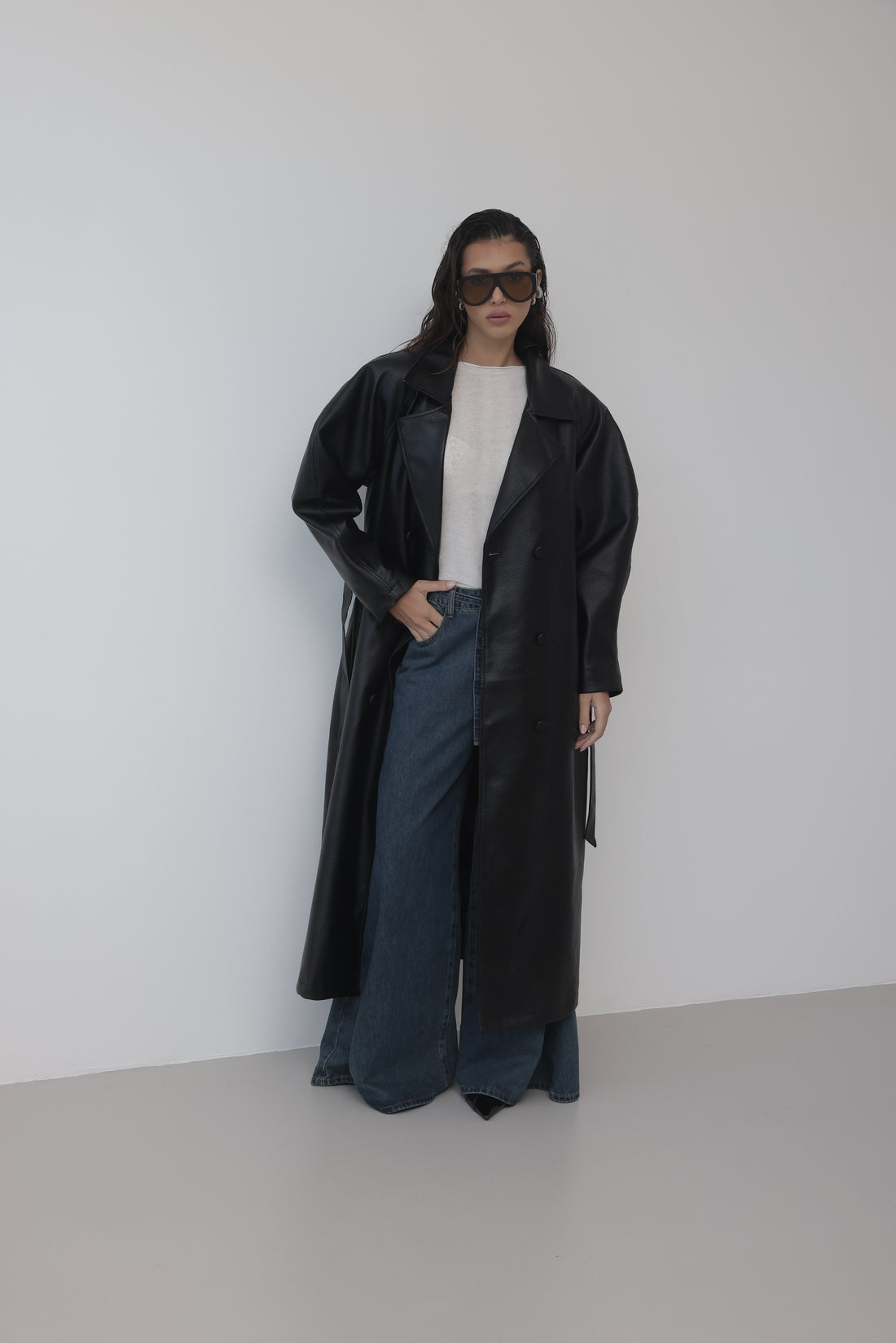 TRENCH LUNGO IN ECOPELLE CON MANICA BALLOON - NERO 9025