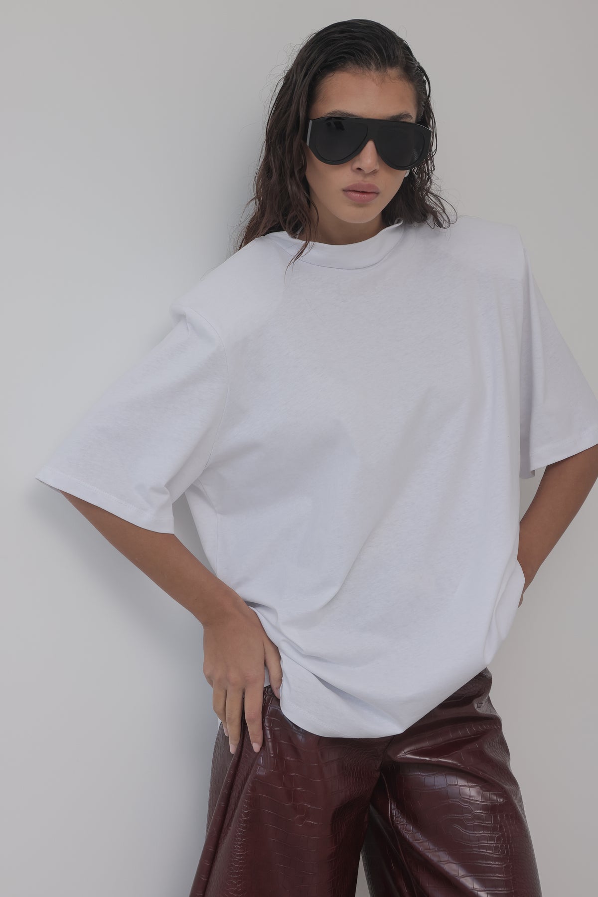 T-SHIRT OVER IN COTONE CON SPALLINE - BIANCO 3235