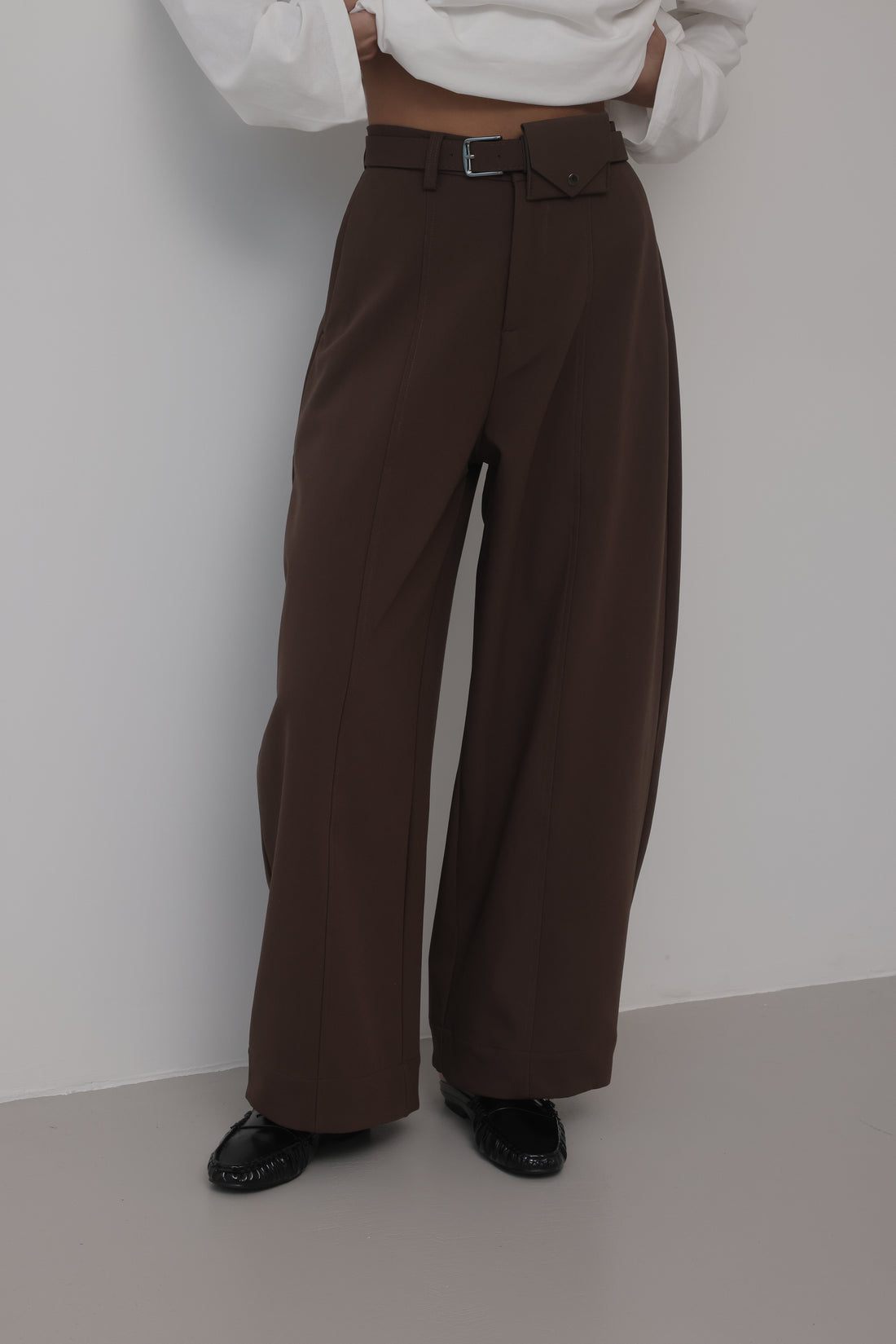 PANTALONI BALLOON CON CINTURINO - MARRONE 16661