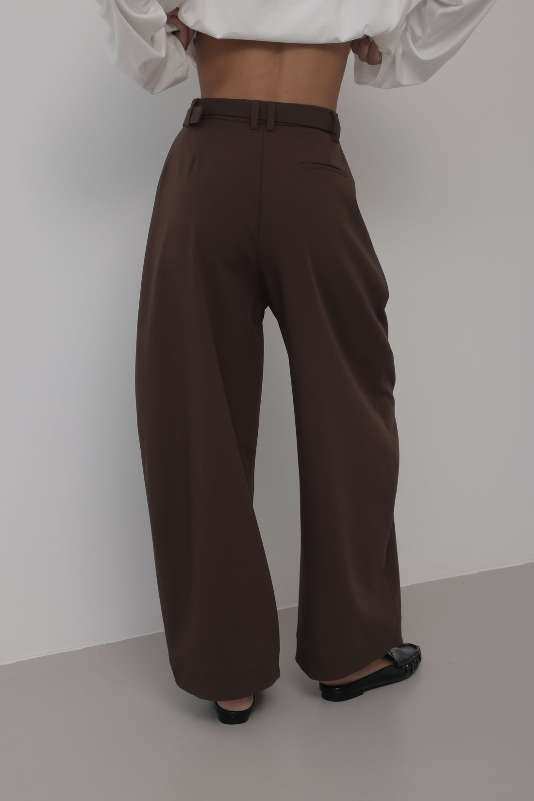 PANTALONI BALLOON CON CINTURINO - MARRONE 16661